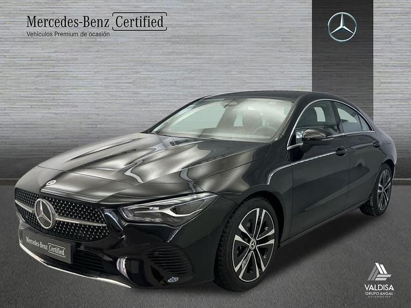 Negro Usado 2025 Mercedes CLA200 Coupe | 38.900 € (Un poco caro) - Imagen 1/4