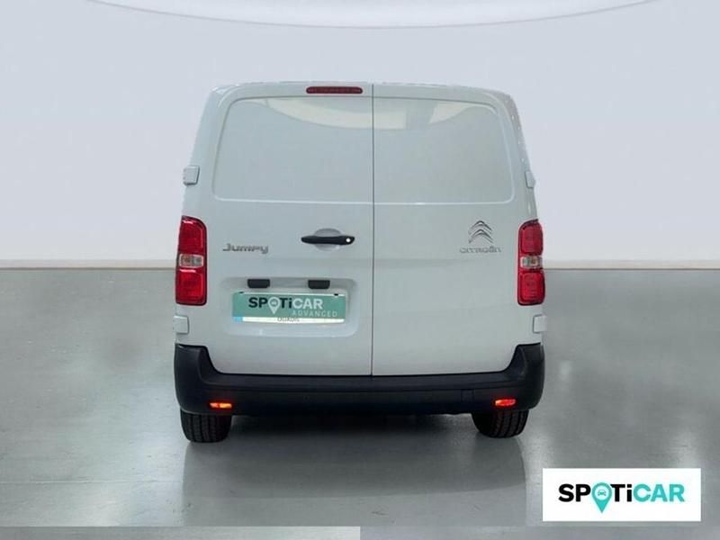 Usado Citroën Jumpy 120 CV (88 kW) 2024 Negro Monovolumen