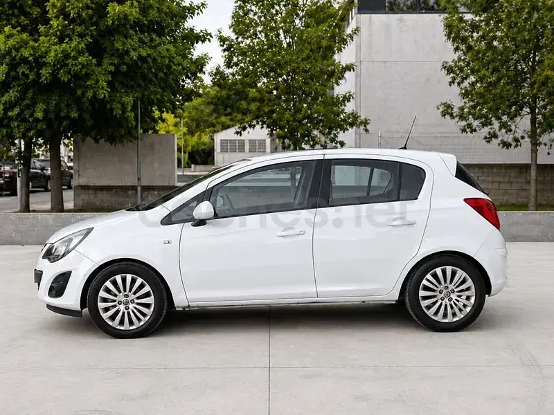 Usado Opel Corsa Color Edition 100 CV (73 kW) 2014 Blanco Utilitario
