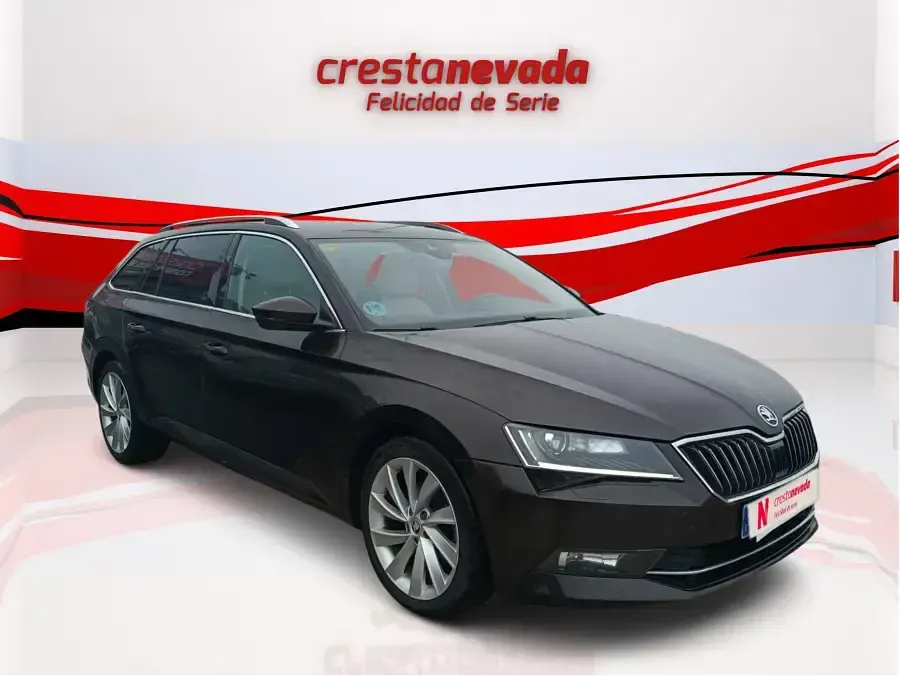 Usado Skoda Superb Style 150 CV (110 kW) 2018 Familiar