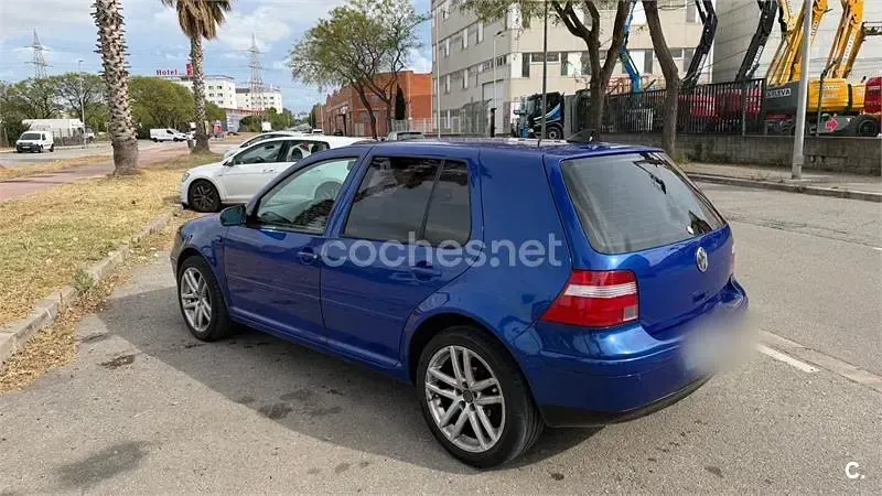 Usado VW Golf IV Highline 130 CV (95 kW) 2003 Azul Berlina