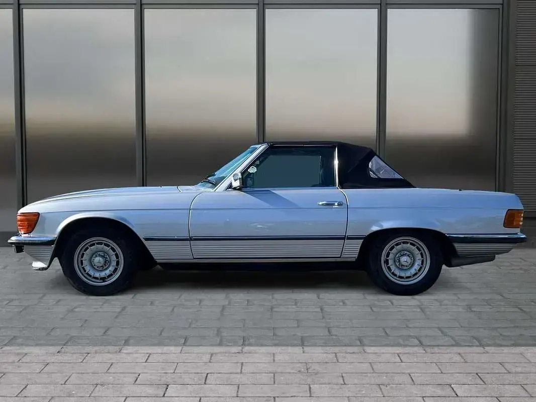 Usado Mercedes SL280 185 CV (136 kW) 1982 Plateado Descapotable