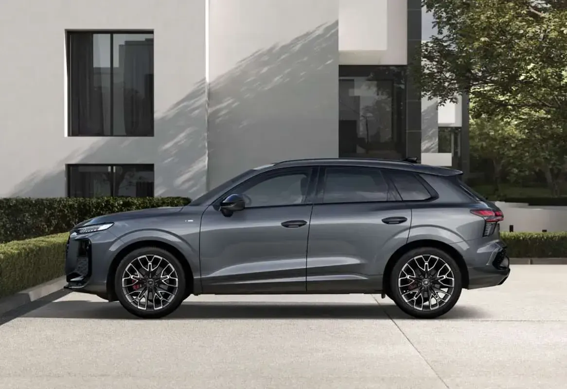 Nuevo Audi Q3 150 CV (110 kW) 2026 Gris SUV