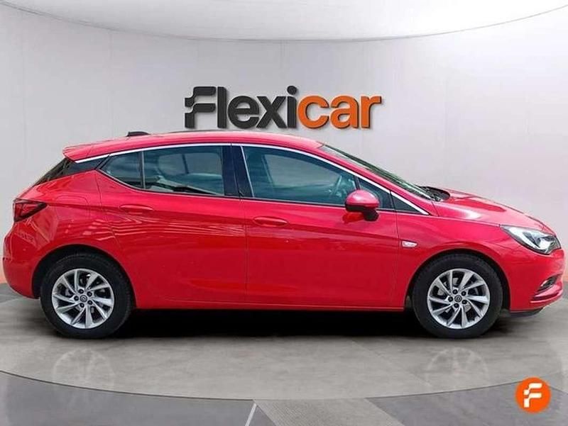 Usado Opel Astra Excellence 125 HP (91 kW) 2017 Vermelho Citadino