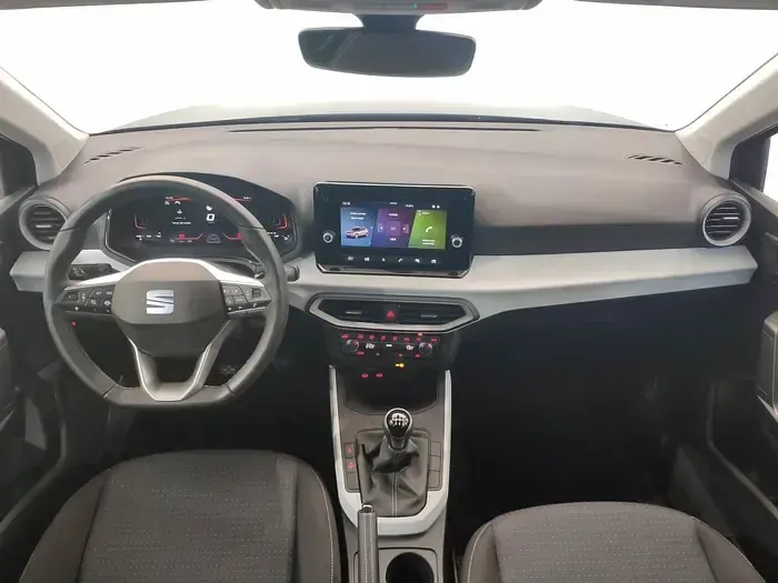 Usado Seat Arona Style 115 CV (84 kW) 2025 Gris SUV