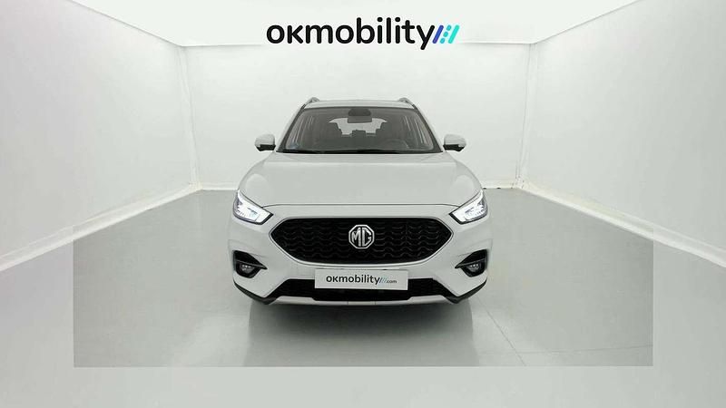 Usado MG ZS Luxury 111 CV (81 kW) 2023 Blanco SUV