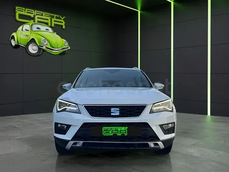 Usado Seat Ateca 4Drive 150 CV (110 kW) 2016 Blanco SUV