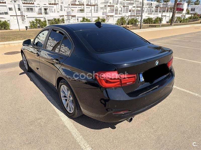Usado BMW 318 150 CV (110 kW) 2017 Negro Berlina