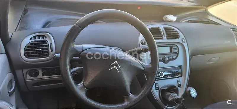Usado Citroën Xsara Picasso 110 CV (80 kW) 2006 Verde Monovolumen