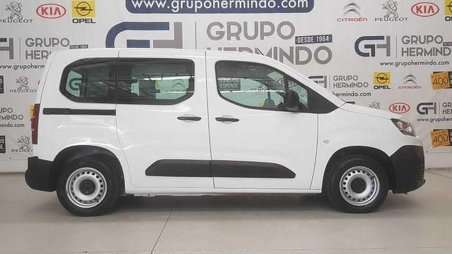 Usado Citroën Berlingo Live 100 CV (73 kW) 2019 Blanco Monovolumen