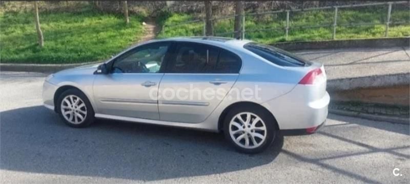 Gris / plata Usado 2008 Renault Laguna III Expression Berlina | 1000 € - Imagen 1/2