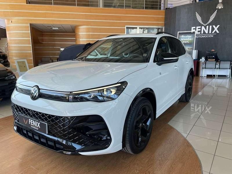 Blanco Usado 2025 VW Tiguan R-line SUV | 40.900 € (Un poco caro) - Imagen 1/4
