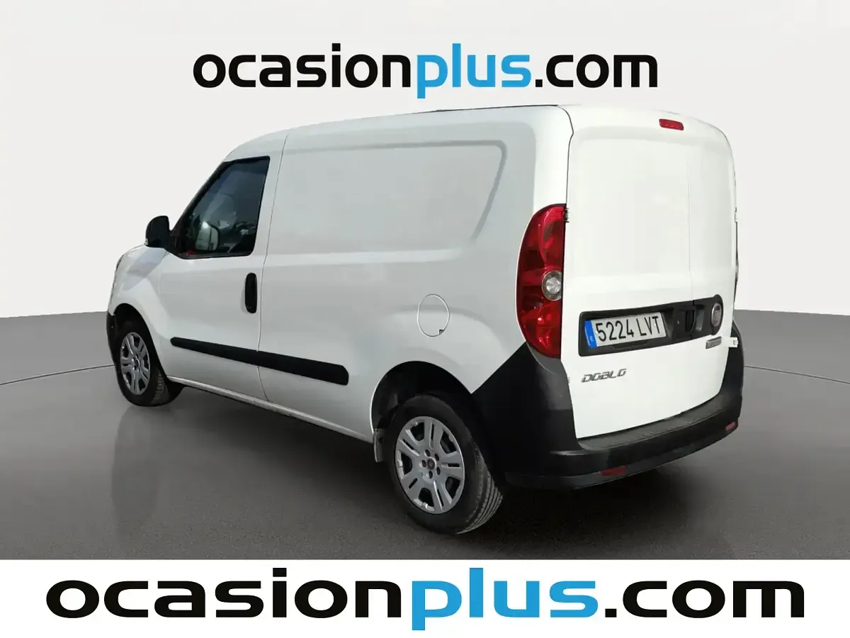 Usado Fiat Doblò 95 CV (69 kW) 2021 Blanco Monovolumen