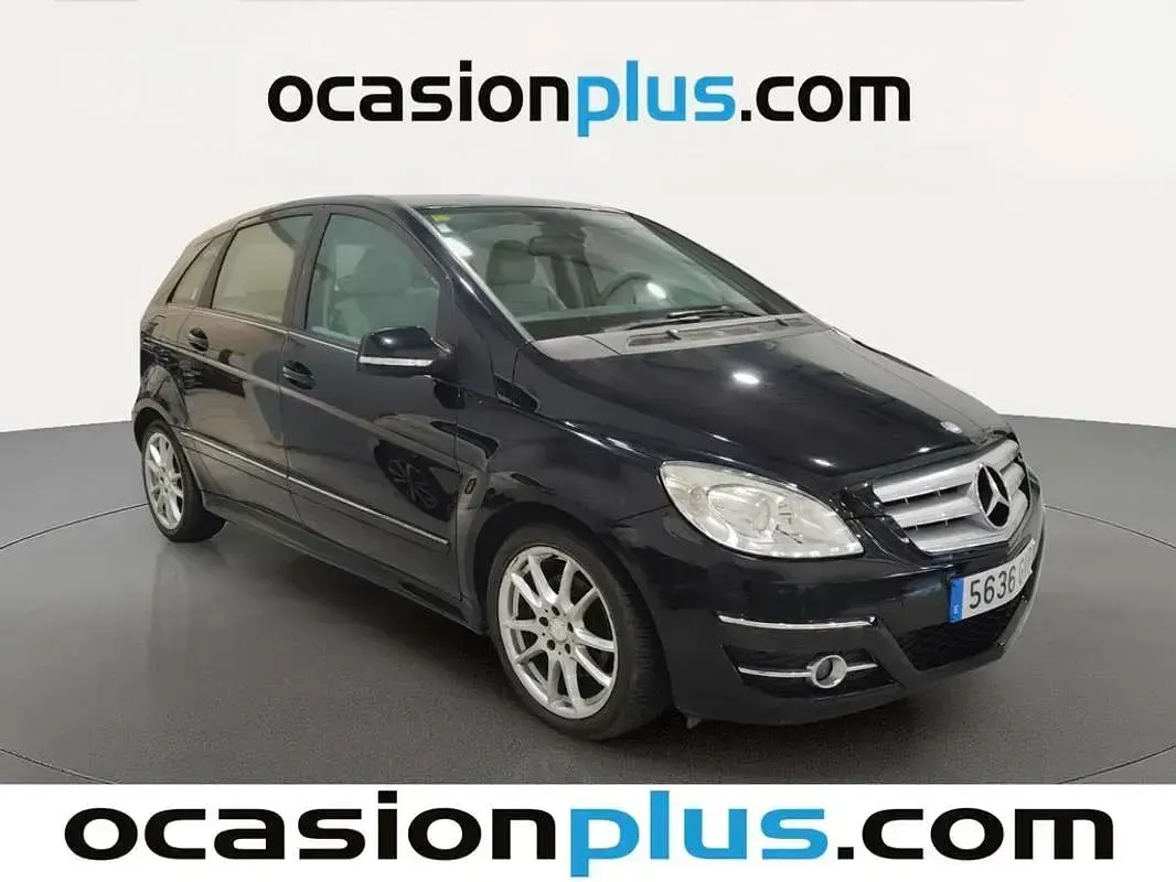 Usado Mercedes B200 140 CV (102 kW) 2010 Negro Monovolumen