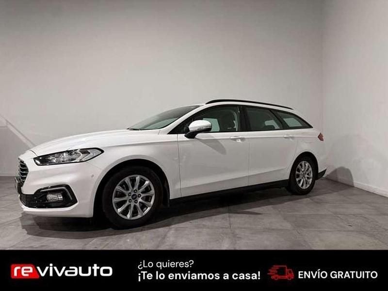 Usado Ford Mondeo ST-Line 150 CV (110 kW) 2021 Blanco Familiar