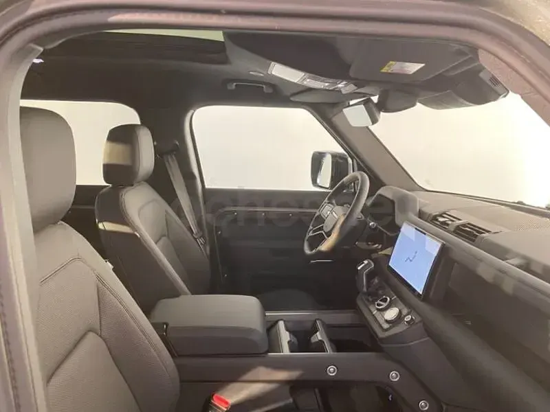 Usado Land Rover Defender SE 249 CV (183 kW) 2025 Verde SUV