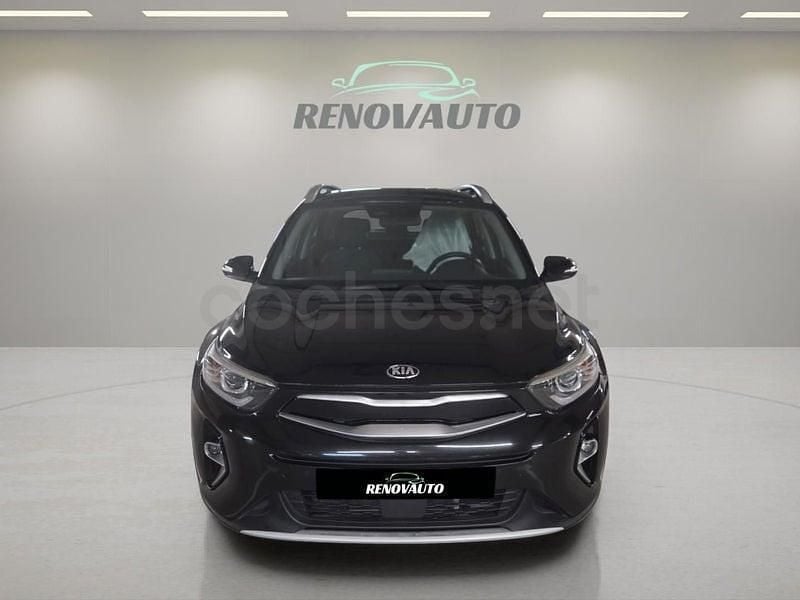 Usado Kia Stonic 100 CV (73 kW) 2021 Negro SUV