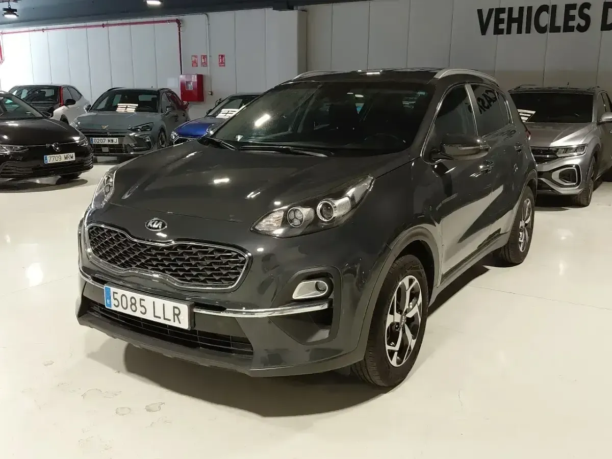 Usado Kia Sportage 136 CV (100 kW) 2020 Gris SUV