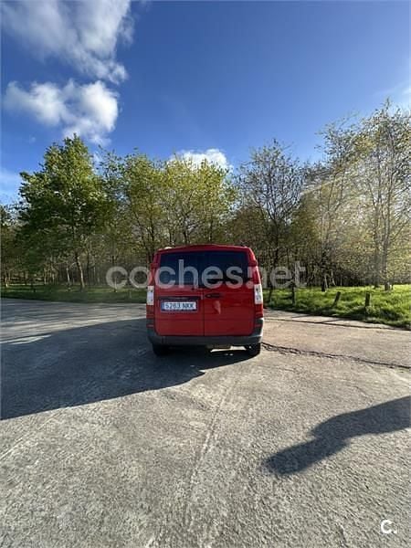 Usado Mercedes Vito Marco Polo 114 CV (83 kW) 2014 Rojo Van
