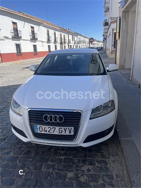 Usado Audi A3 Attraction 105 CV (77 kW) 2010 Blanco Utilitario