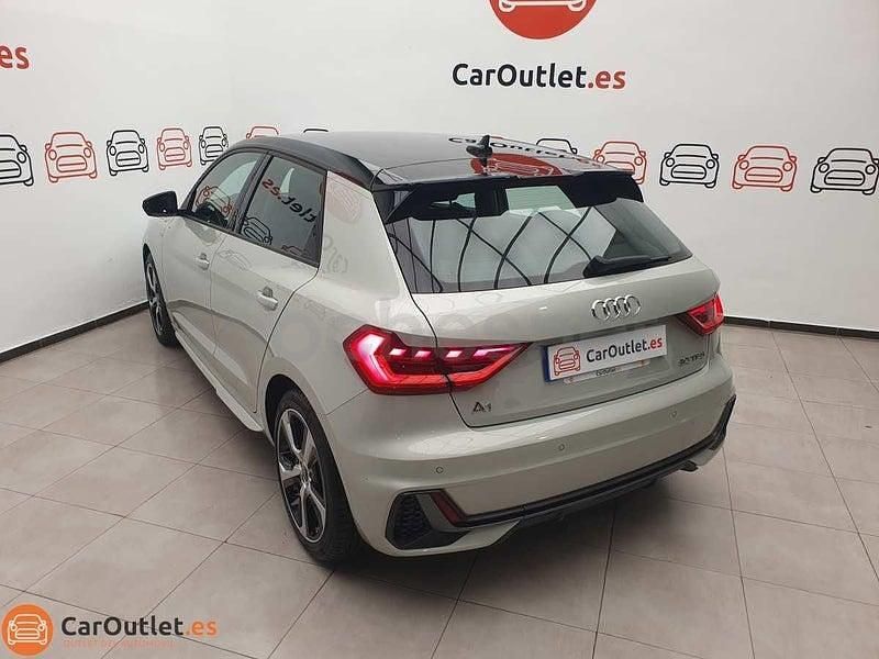Usado Audi A1 S-Line 116 CV (85 kW) 2024 Gris / plata SUV