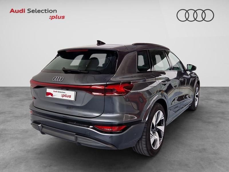 Usado Audi Q6 e-tron Advanced 285 kW (388 CV) 2024 Gris SUV