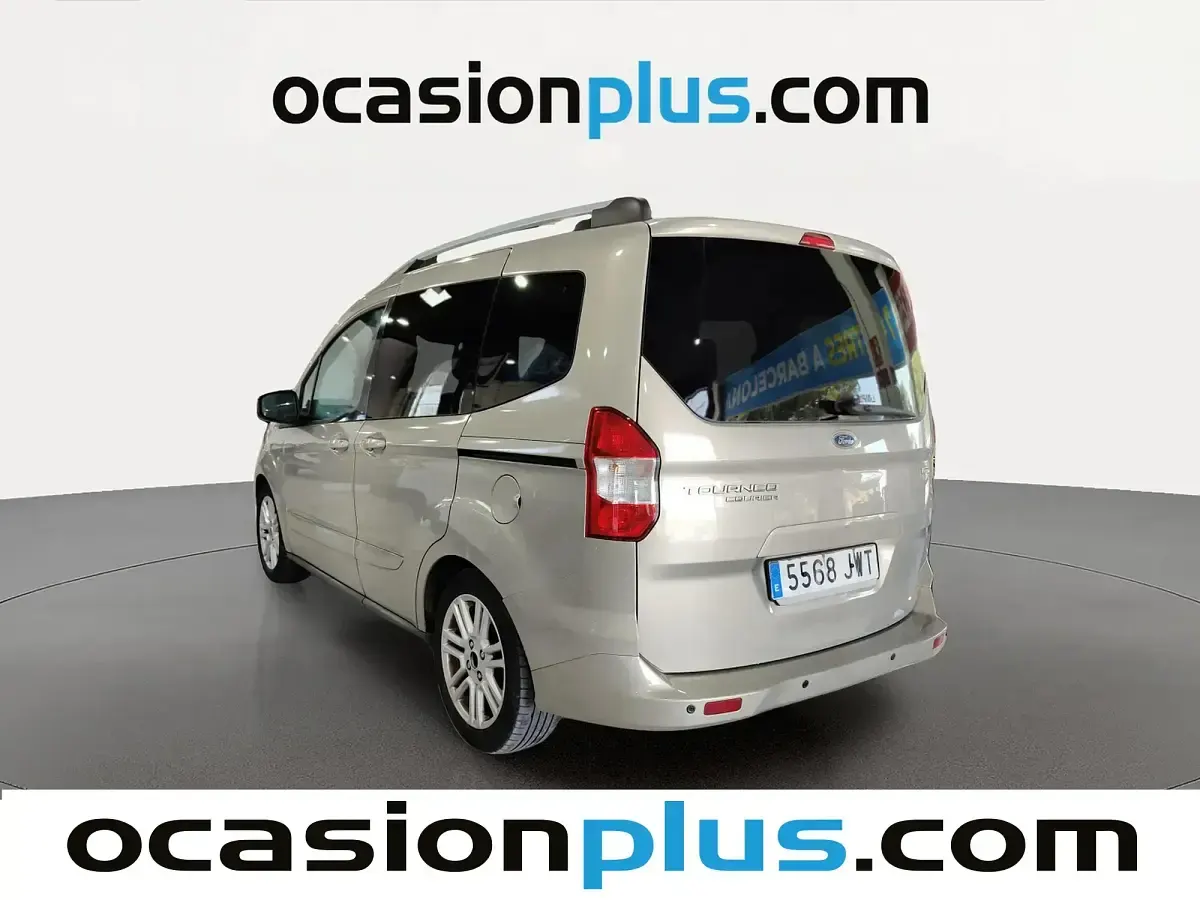 Usado Ford Tourneo Courier Titanium 100 CV (73 kW) 2017 Gris Monovolumen