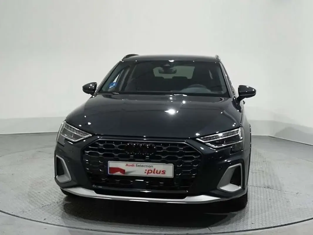 Nuevo Audi A3 Sportback e-tron Advanced 204 CV (150 kW) 2025 Gris Utilitario