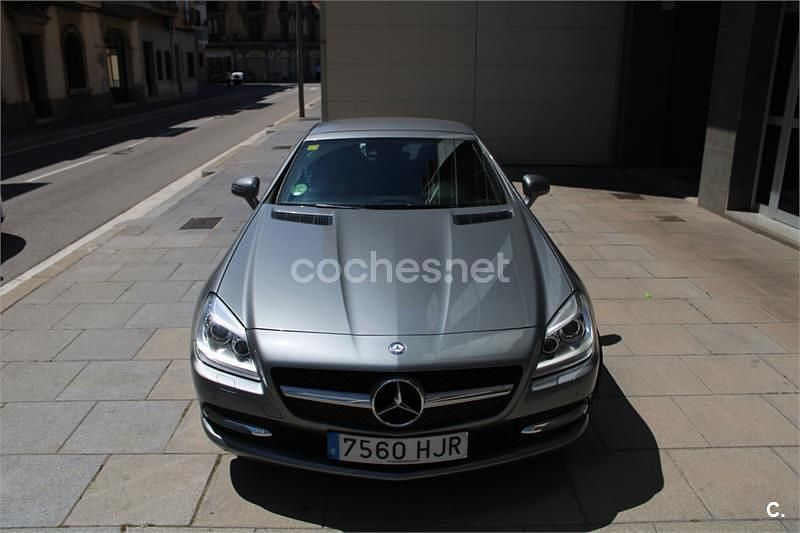 Usado Mercedes SLK250 204 CV (150 kW) 2012 Gris / plata Descapotable