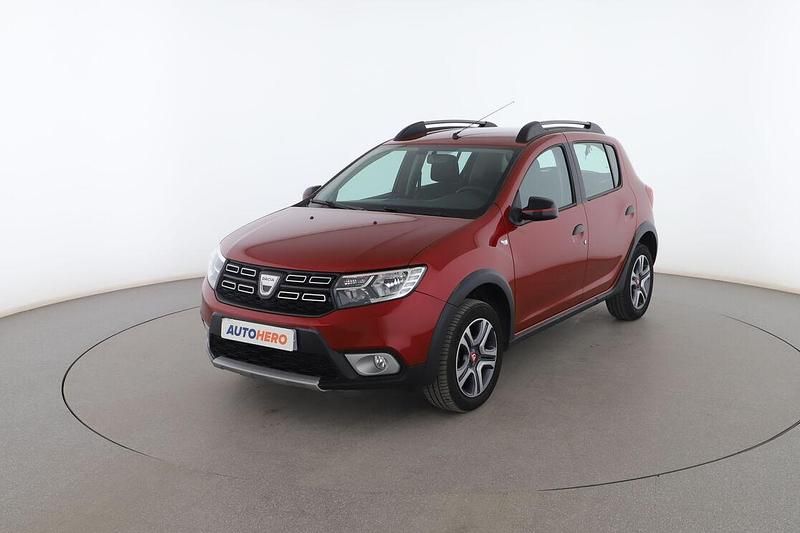 Rojo Usado 2019 Dacia Sandero Utilitario | 13.099 € (Precio justo) - Imagen 1/3