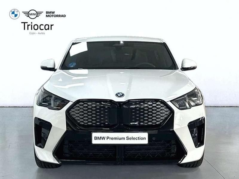 Usado BMW iX2 Luxury Line 150 kW (204 CV) 2025 Blanco SUV