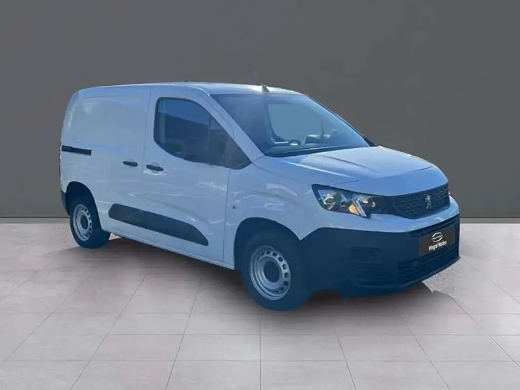 Usado Peugeot Partner 102 CV (75 kW) 2022 Blanco Monovolumen