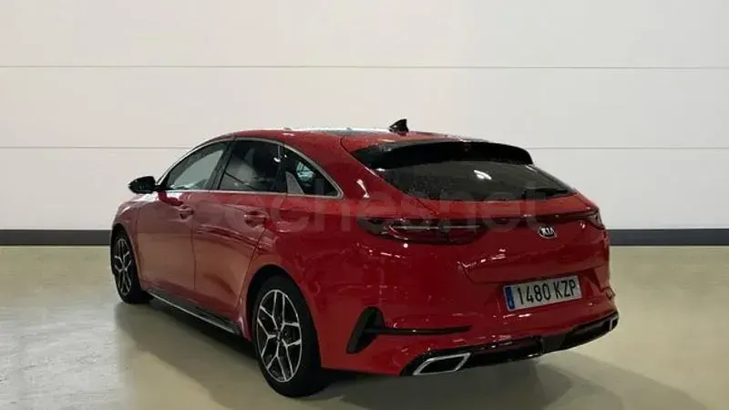 Käytetty Kia ProCeed GT-Line 140 HP (102 kW) 2019 Punainen Farmari