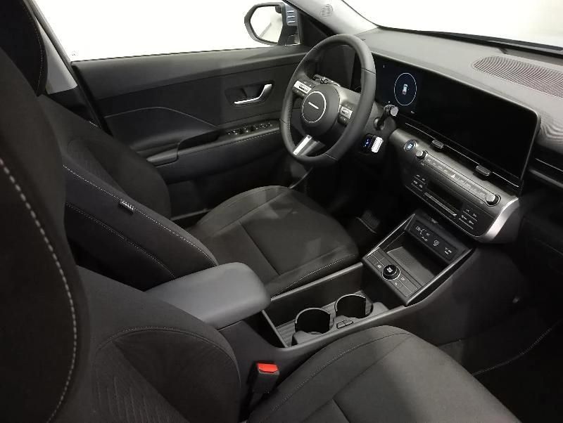 Nuevo Hyundai Kona 100 CV (73 kW) 2025 Gris/plata SUV