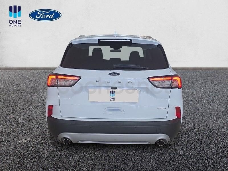 Usado Ford Kuga Titanium 190 CV (139 kW) 2021 Blanco SUV