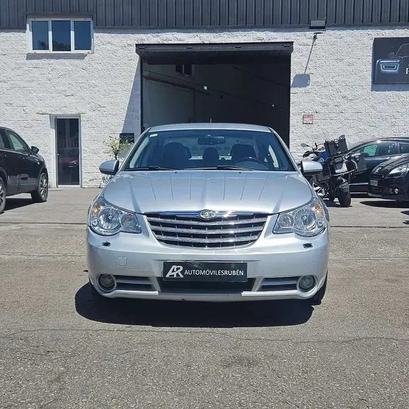 Usado Chrysler Sebring Limited 139 CV (102 kW) 2008 Gris Berlina