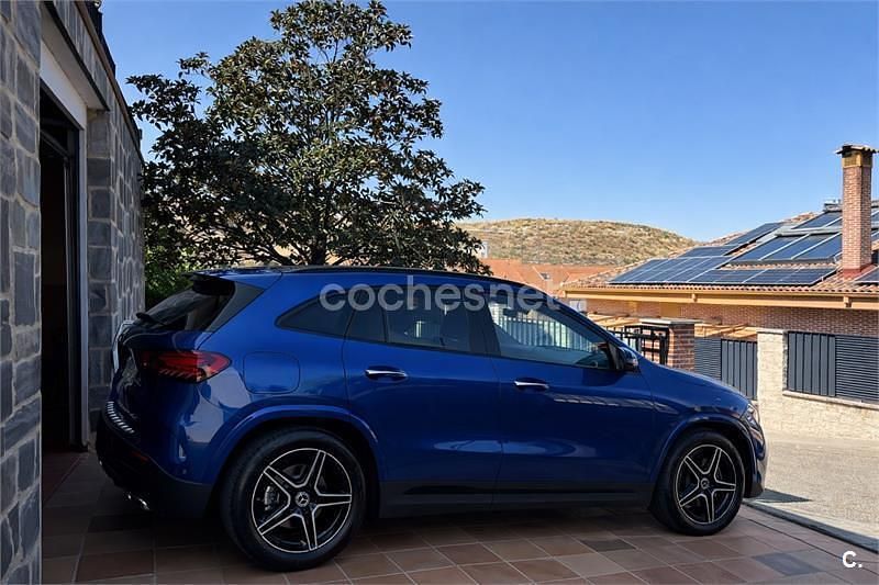 Usado Mercedes GLA250 218 CV (160 kW) 2024 Azul SUV