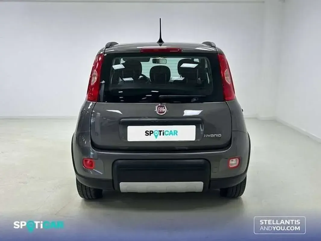 Usado Fiat Panda City Life 71 CV (52 kW) 2023 Negro Utilitario