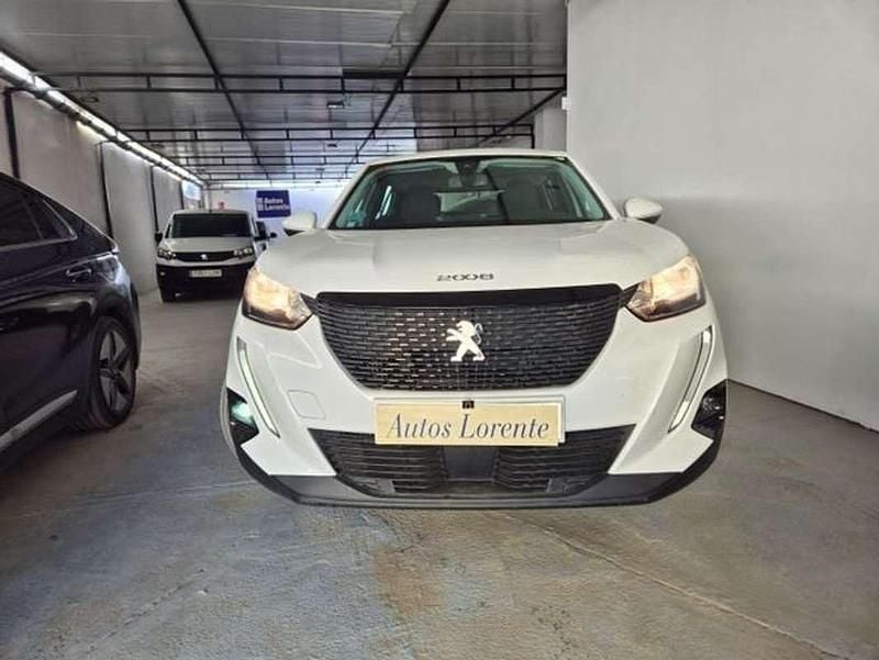 Usado Peugeot 2008 Active 110 CV (80 kW) 2021 Blanco SUV