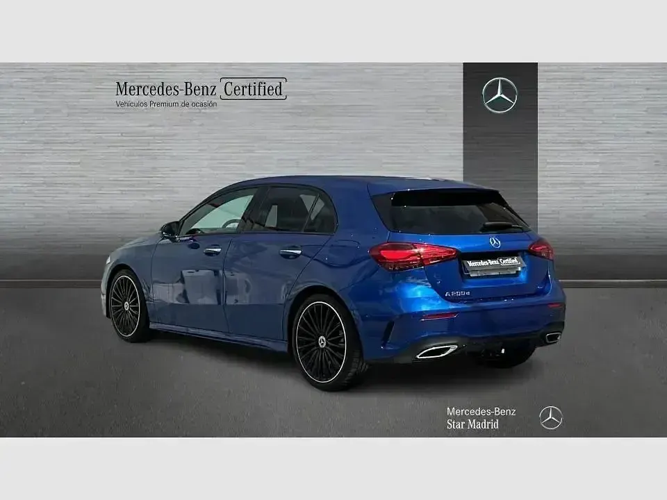 Usado Mercedes A200 150 CV (110 kW) 2025 Azul Berlina