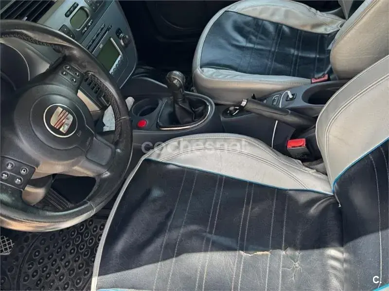 Usado Seat Leon Stylance 105 CV (77 kW) 2008 Azul Utilitario