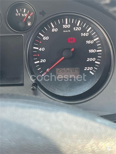 Usado Seat Ibiza Stella 100 CV (73 kW) 2002 Negro Utilitario