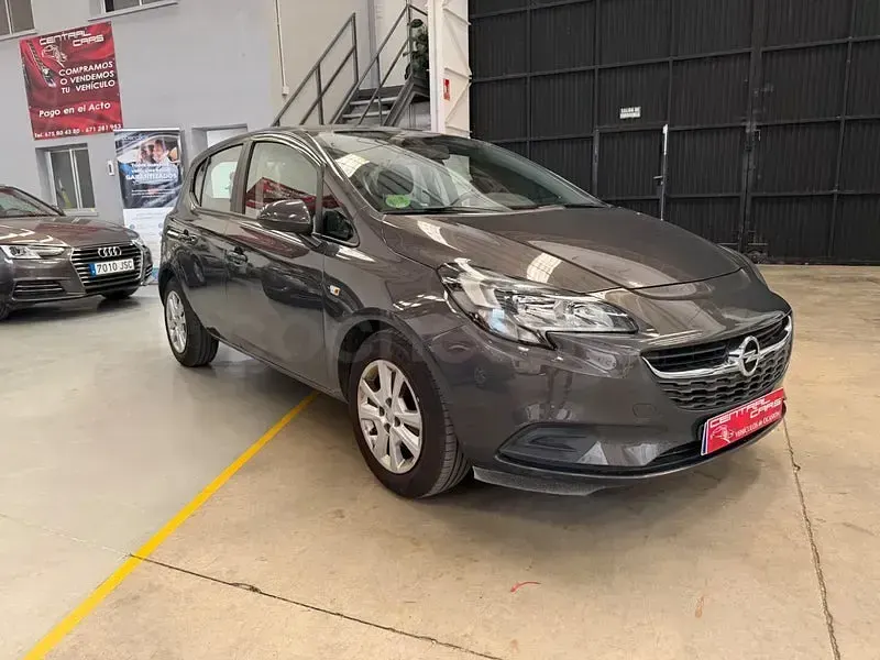 Usado Opel Corsa Selective 100 CV (73 kW) 2015 Gris / plata Utilitario