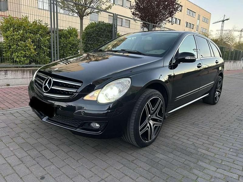 Usado Mercedes R320 224 CV (164 kW) 2009 Negro Monovolumen