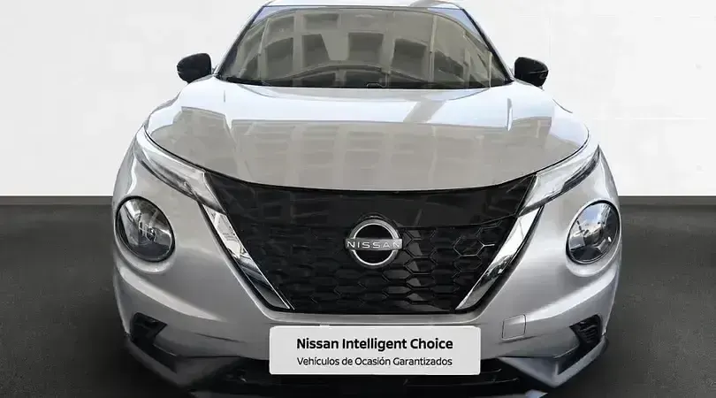 Usado Nissan Juke N-Connecta 143 CV (105 kW) 2025 Diamond silver (metalizado) monotono SUV