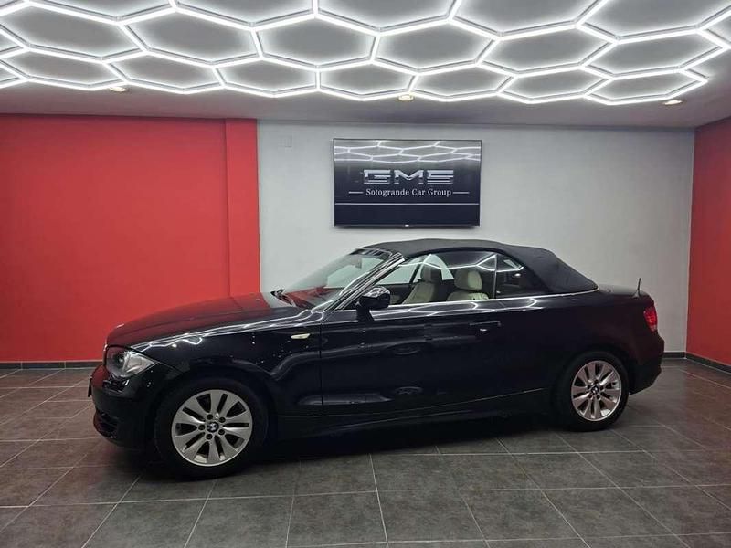 Usado BMW 118 Cabriolet 143 CV (105 kW) 2010 Negro Descapotable