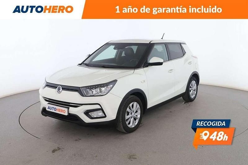 Blanco Usado 2019 Ssangyong (KGM) Tivoli SUV | 13.099 € - Imagen 1/3