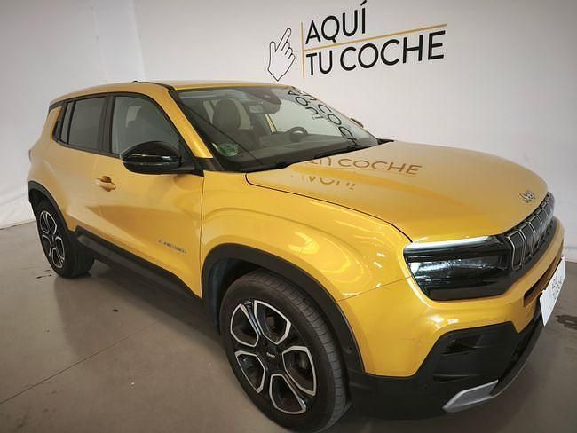 Usado Jeep Avenger Summit 100 CV (73 kW) 2023 Amarillo SUV