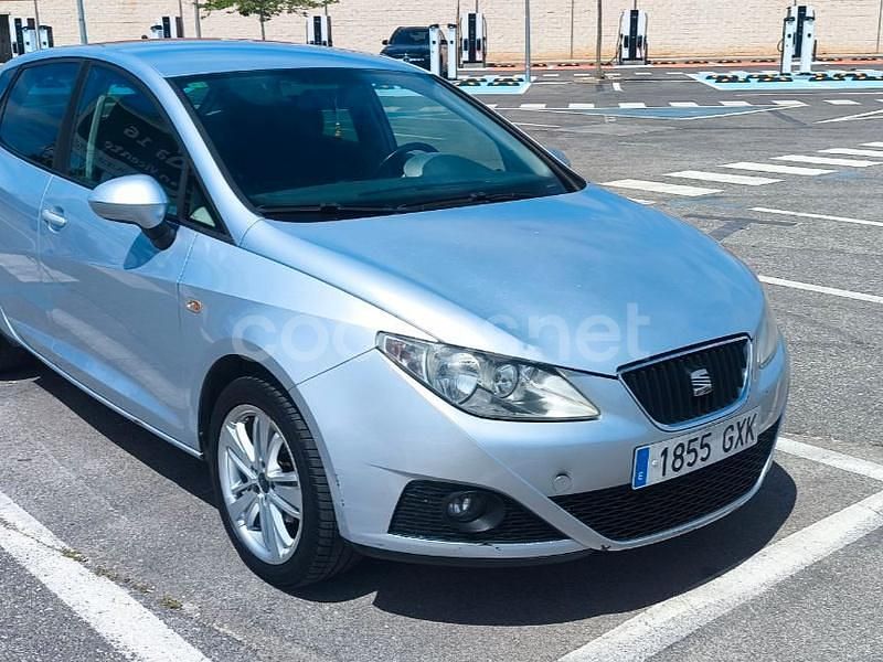 Gris / plata Usado 2010 Seat Ibiza Style Berlina | 5000 € (Buen precio) - Imagen 1/4