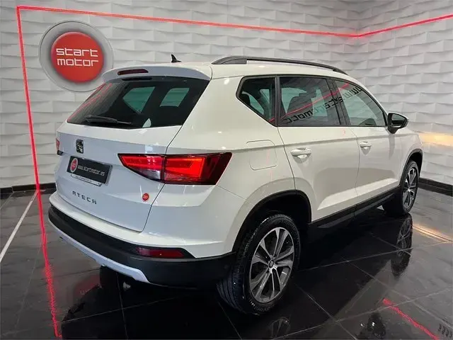 Usado Seat Ateca Style 115 CV (84 kW) 2020 Blanco SUV